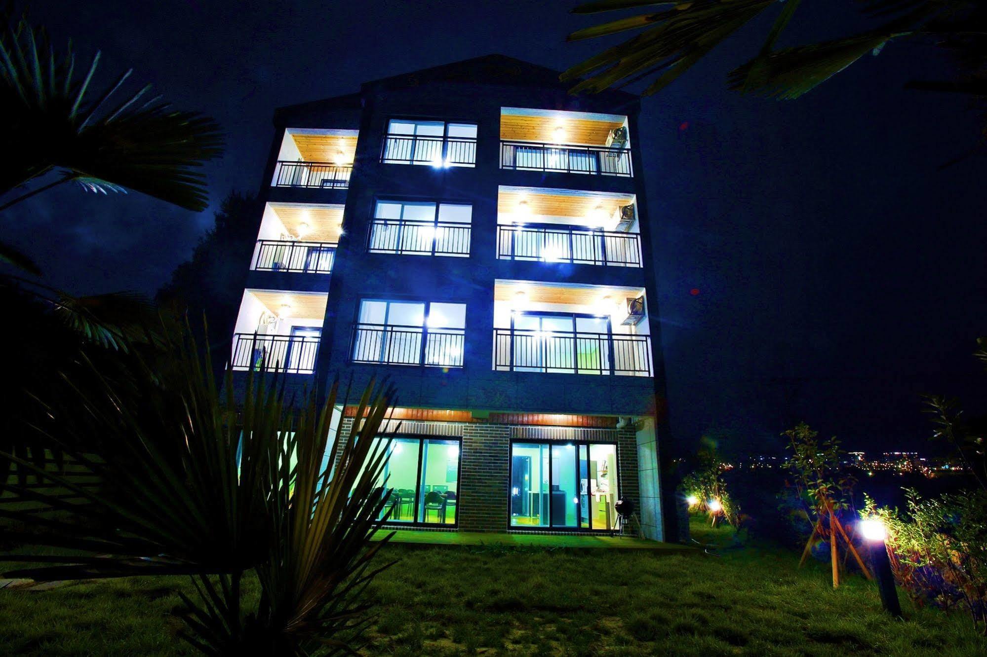 Jeju Inhouse Pension Sogüpcho Exteriér fotografie